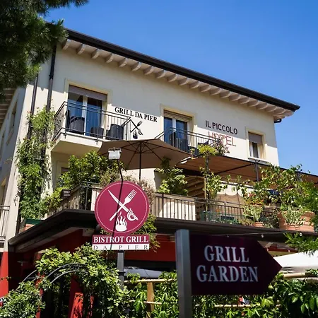 Piccolo E Grill Отель *