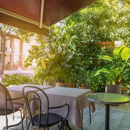 Piccolo E Grill Hotell Sirmione