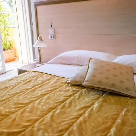 Piccolo E Grill Hotell Sirmione